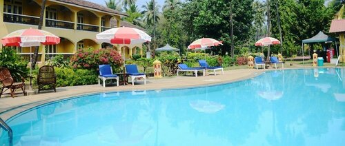 Гостиница Carina Beach Resort в Бенаулиме