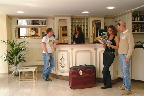 Гостиница Hotel Ristorante Commercio в Сале