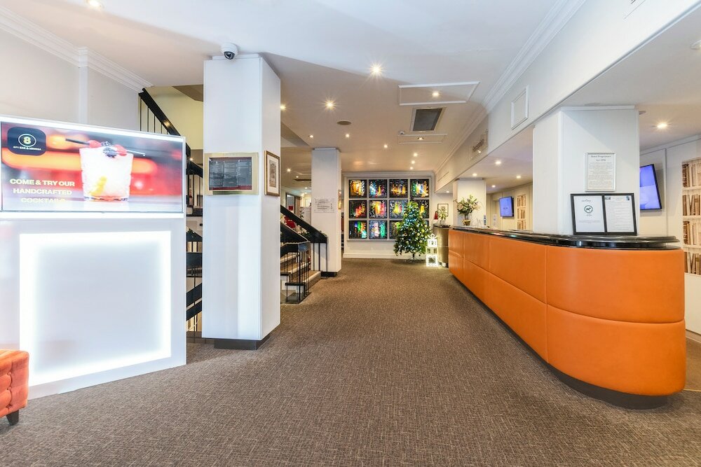 Фото Mercure Winchester Wessex Hotel