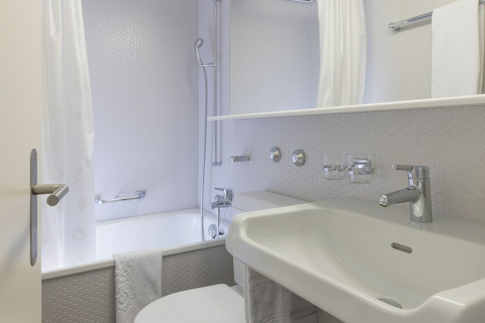 Фото Mercure Lenzburg Krone