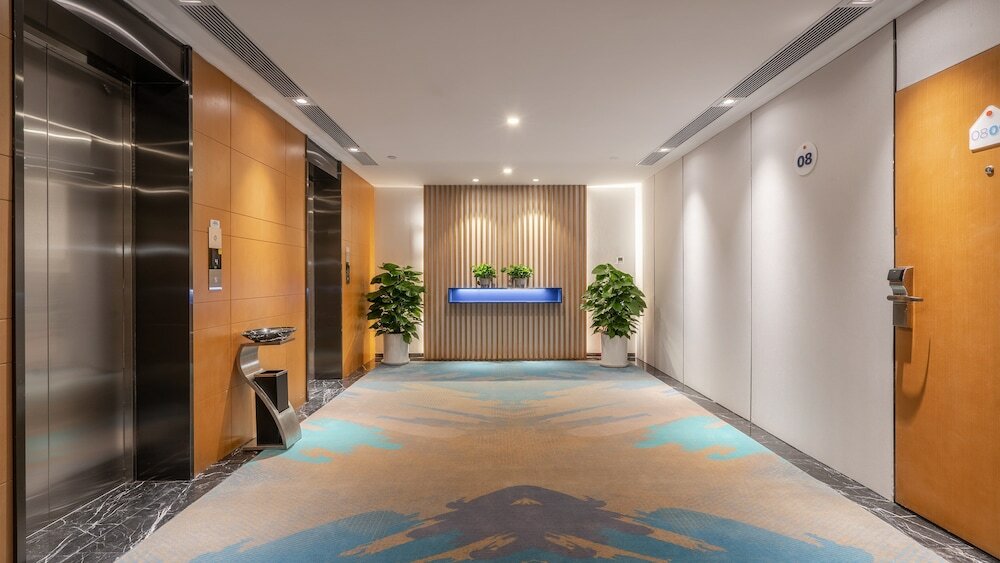 Фото Holiday Inn Express Qingdao City Center