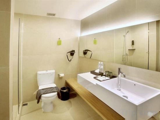 Фото The Zuri Palembang