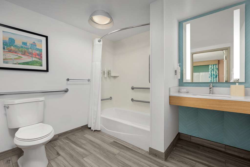 Фото Hilton Garden Inn Greensboro