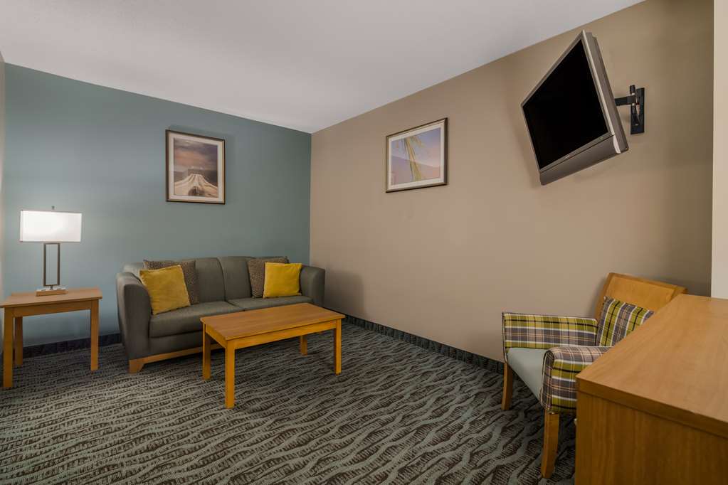 Фото Best Western Plus Executive Court Inn & Conference Center