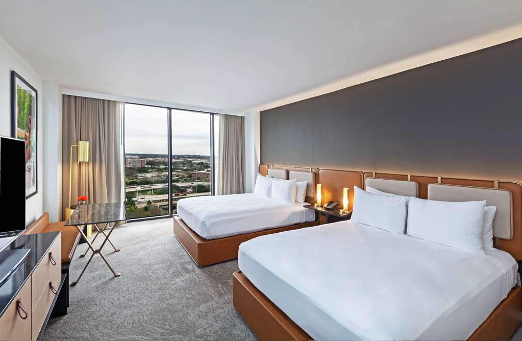 Фото C. Baldwin, Curio Collection by Hilton