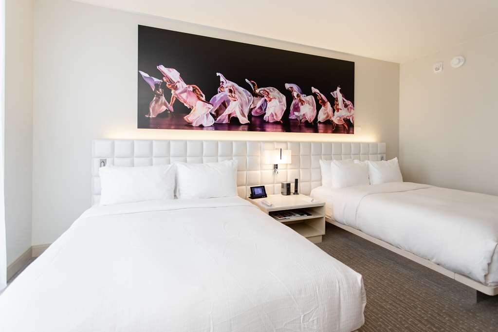 Фото Hall Arts Hotel Dallas, Curio Collection by Hilton