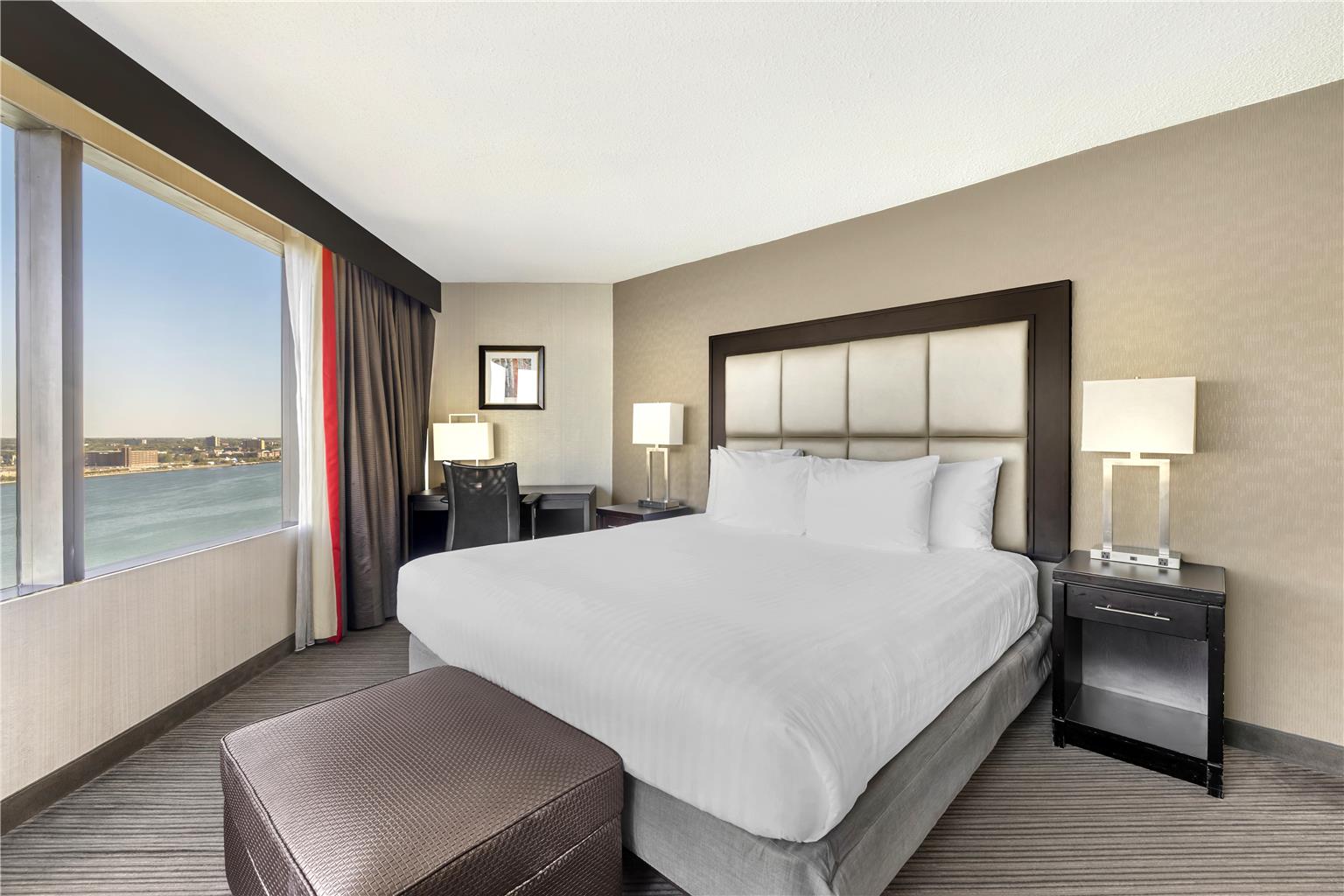 Фото Best Western Plus Waterfront Hotel