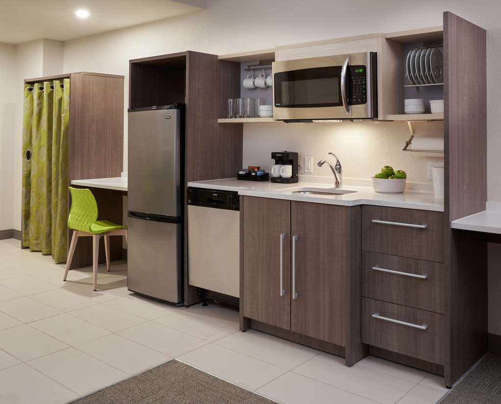 Фото Home2 Suites by Hilton Ft. Lauderdale Downtown, Fl