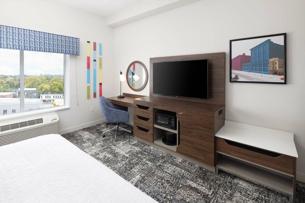 Фото Hampton Inn & Suites Rochester Downtown