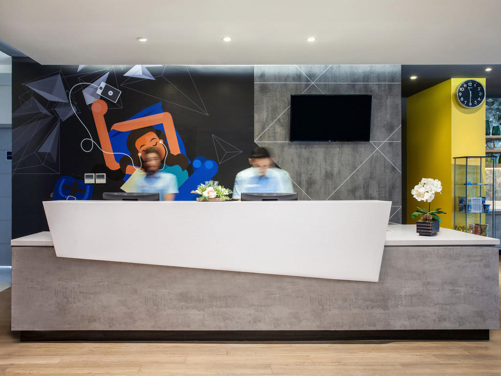 Фото отеля 1