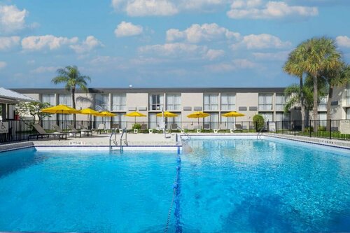 Гостиница B&b Hotel Orlando International Drive Near Universal - Newly Renovated! в Окои
