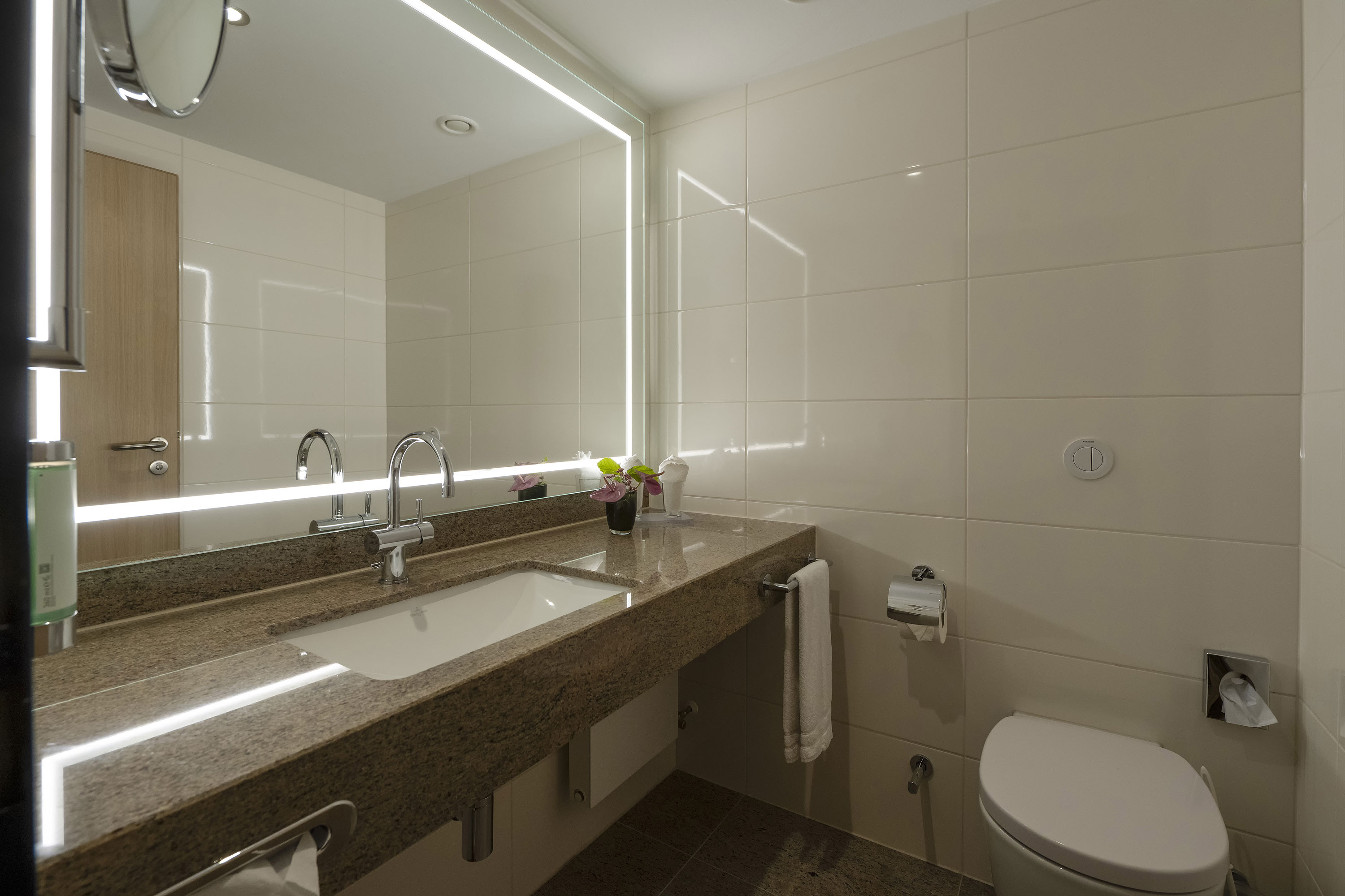 Фото Maritim Hotel Würzburg