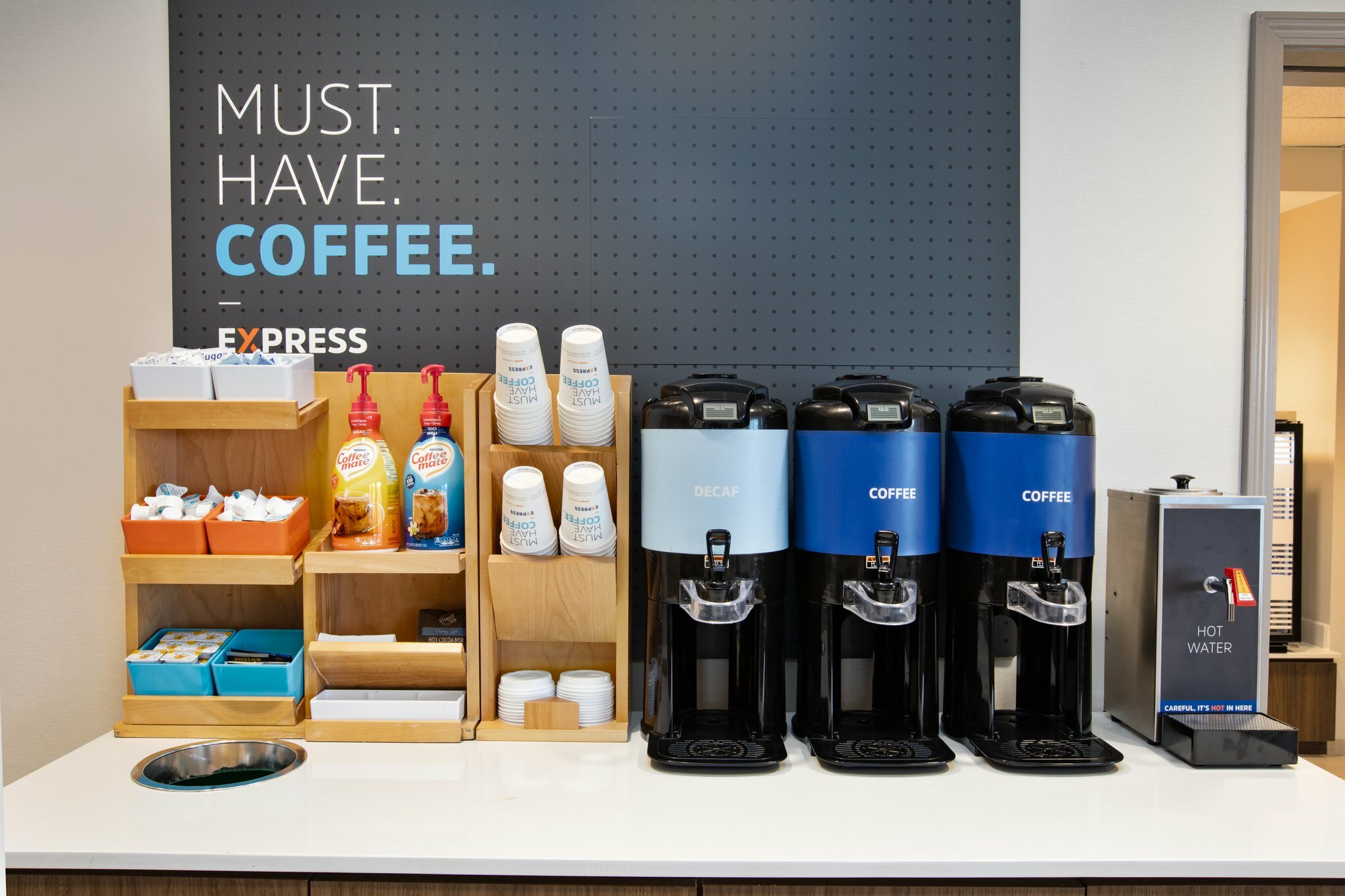 Фото Holiday Inn Express Fremont, an Ihg Hotel