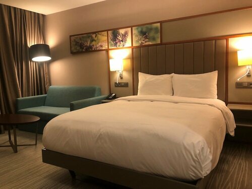 Гостиница Hilton Garden Inn Istanbul Ataturk Airport в Багджиларе