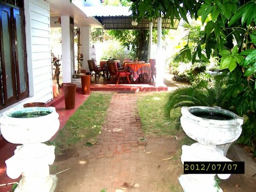 Гостиница Rock Cascade Homestay в Полоннаруве