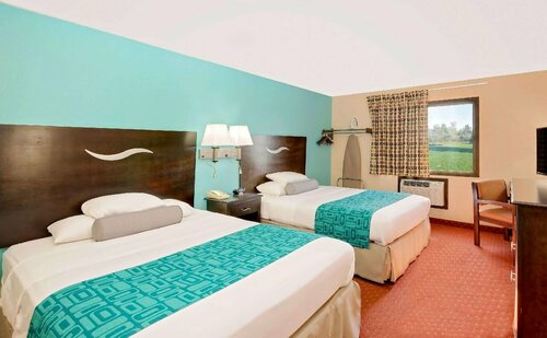 Гостиница Howard Johnson by Wyndham Waterloo/Cedar Falls в Ватерлоо
