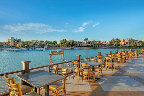 Гостиница Panorama Bungalows Resort El Gouna в Эль-Гуне