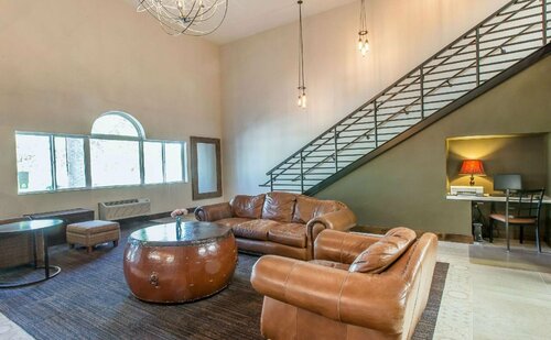 Гостиница Quality Inn & Suites в Стимбот Спрингс