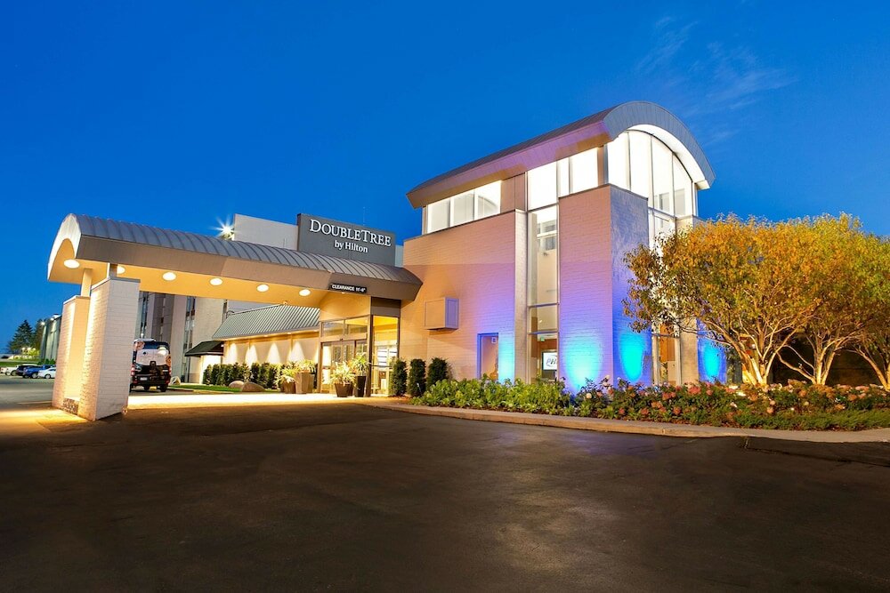 Фото DoubleTree by Hilton Roseville Minneapolis
