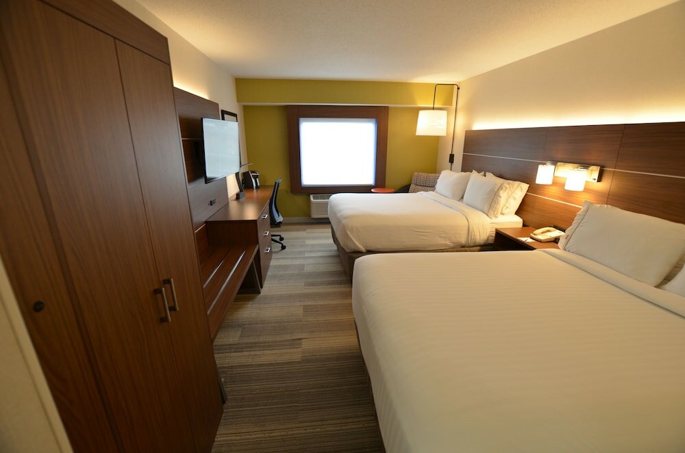 Фото Holiday Inn Express Pittsburgh-Bridgeville, an Ihg Hotel