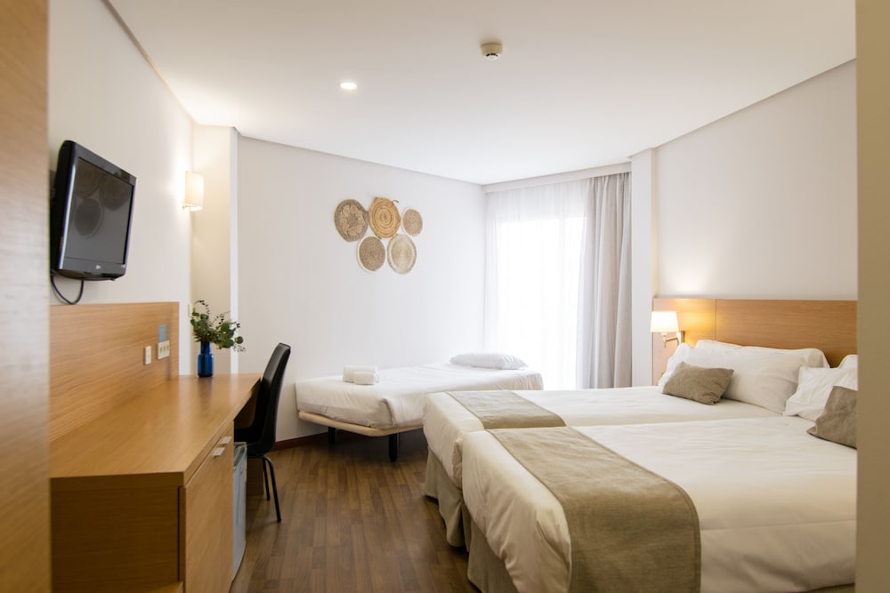 Фото Cullera Holiday Hotel