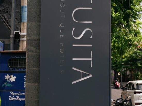 Фото The Tusita Hotel