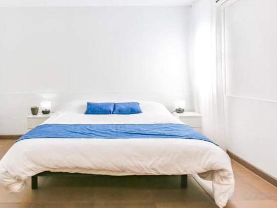 Фото Laramond Barcelona Rooms