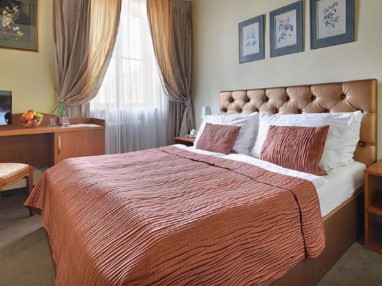 Фото Hotel U Tri Pstrosu