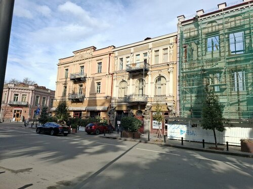 Апартаменты H&b Apartments on Atoneli Street в Тбилиси