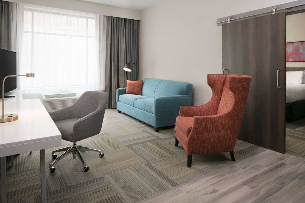 Фото Hilton Garden Inn Iowa City Downtown University