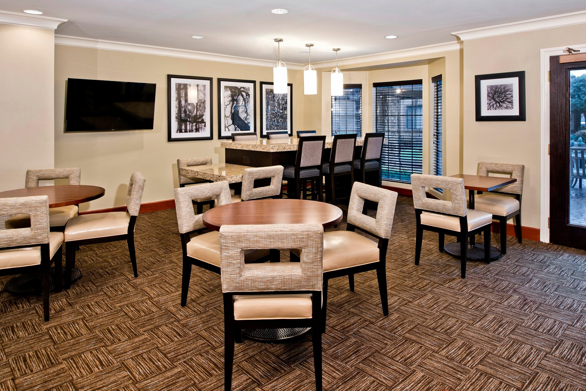 Фото Staybridge Suites Charlotte Ballantyne, an Ihg Hotel