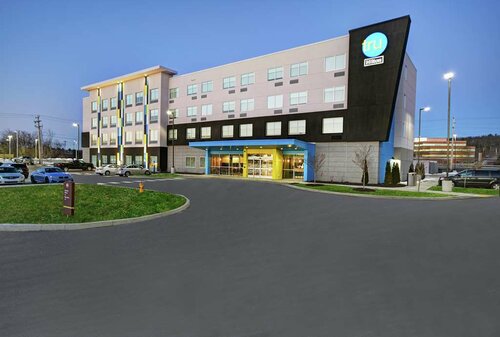 Гостиница TownePlace Suites Portland Airport Me в Скарборо