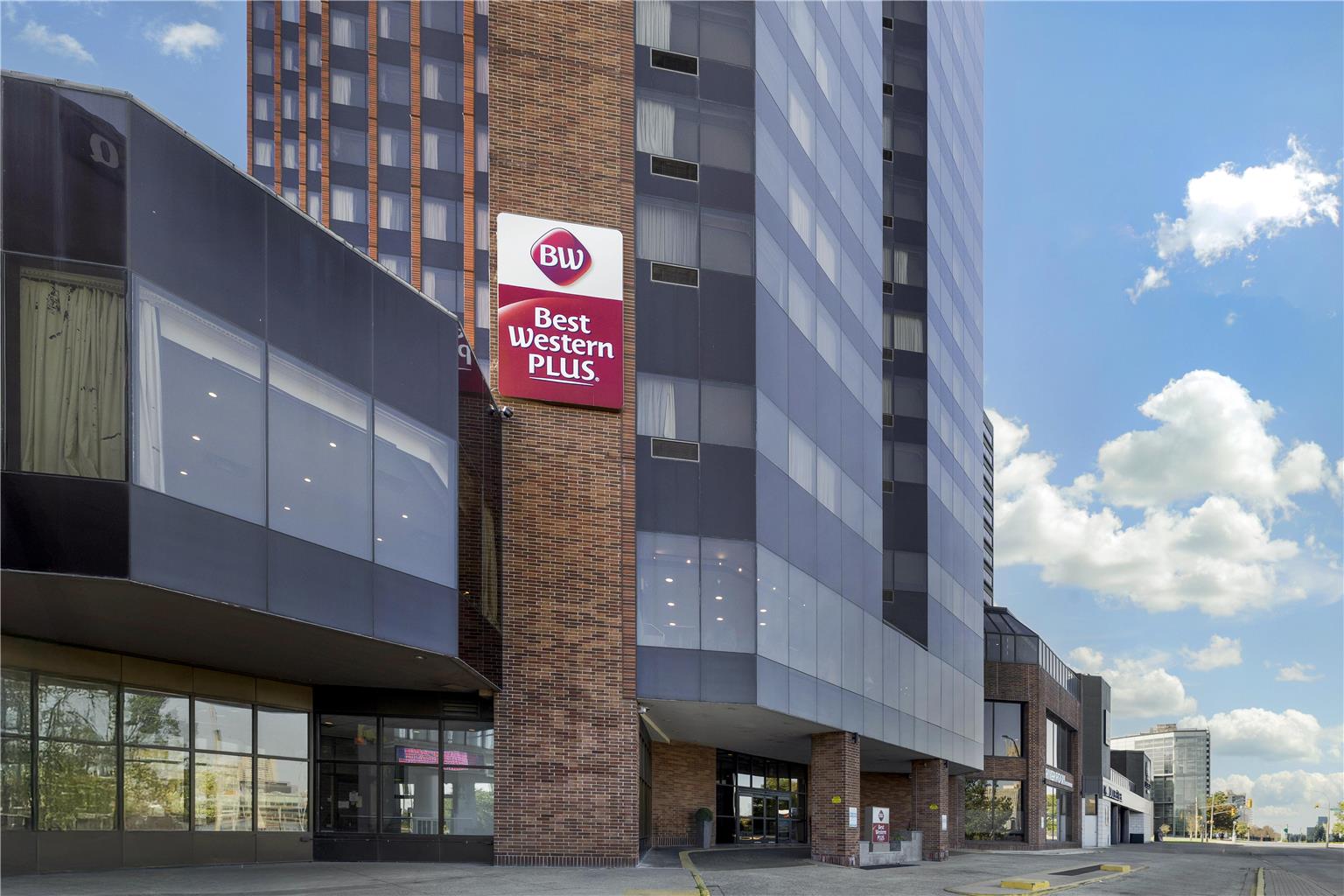 Фото Best Western Plus Waterfront Hotel