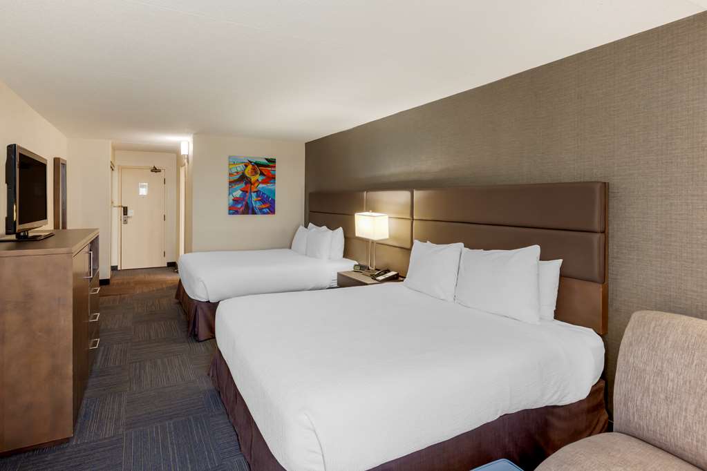 Фото Best Western Plus Toronto Airport Hotel