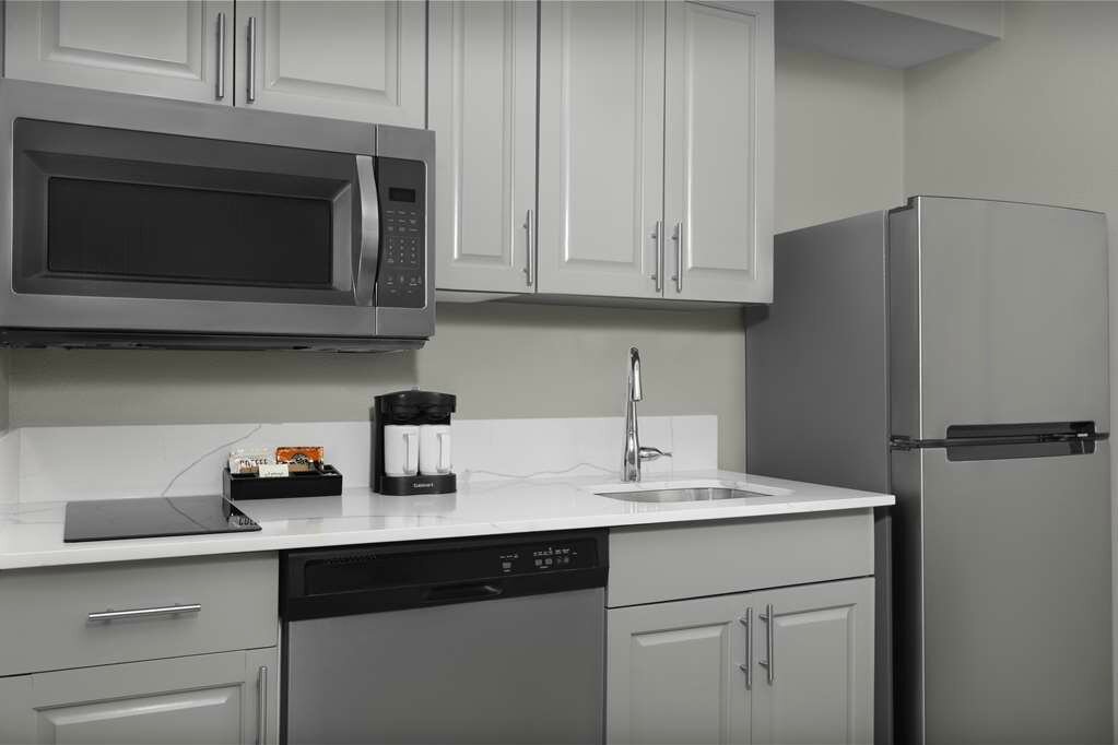 Фото Homewood Suites by Hilton Nashville Airport