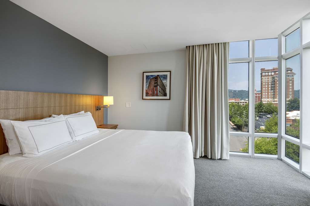 Фото DoubleTree by Hilton Asheville Downtown