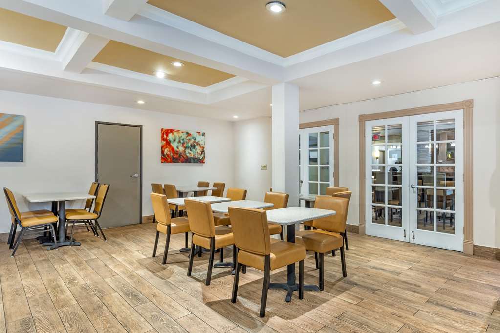 Фото Best Western John Muir Inn