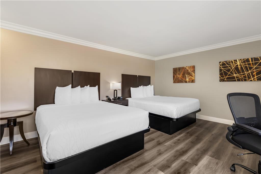 Фото Best Western Plus La Mid Town Hotel