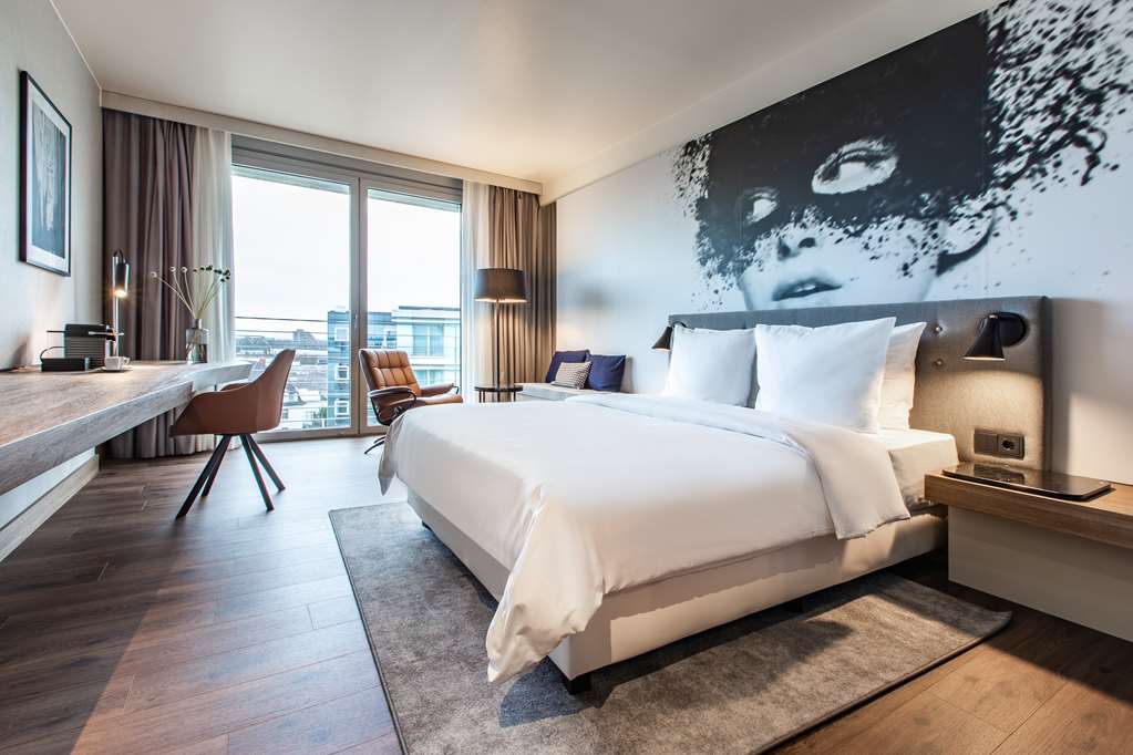 Фото Radisson Blu Hotel, Cologne