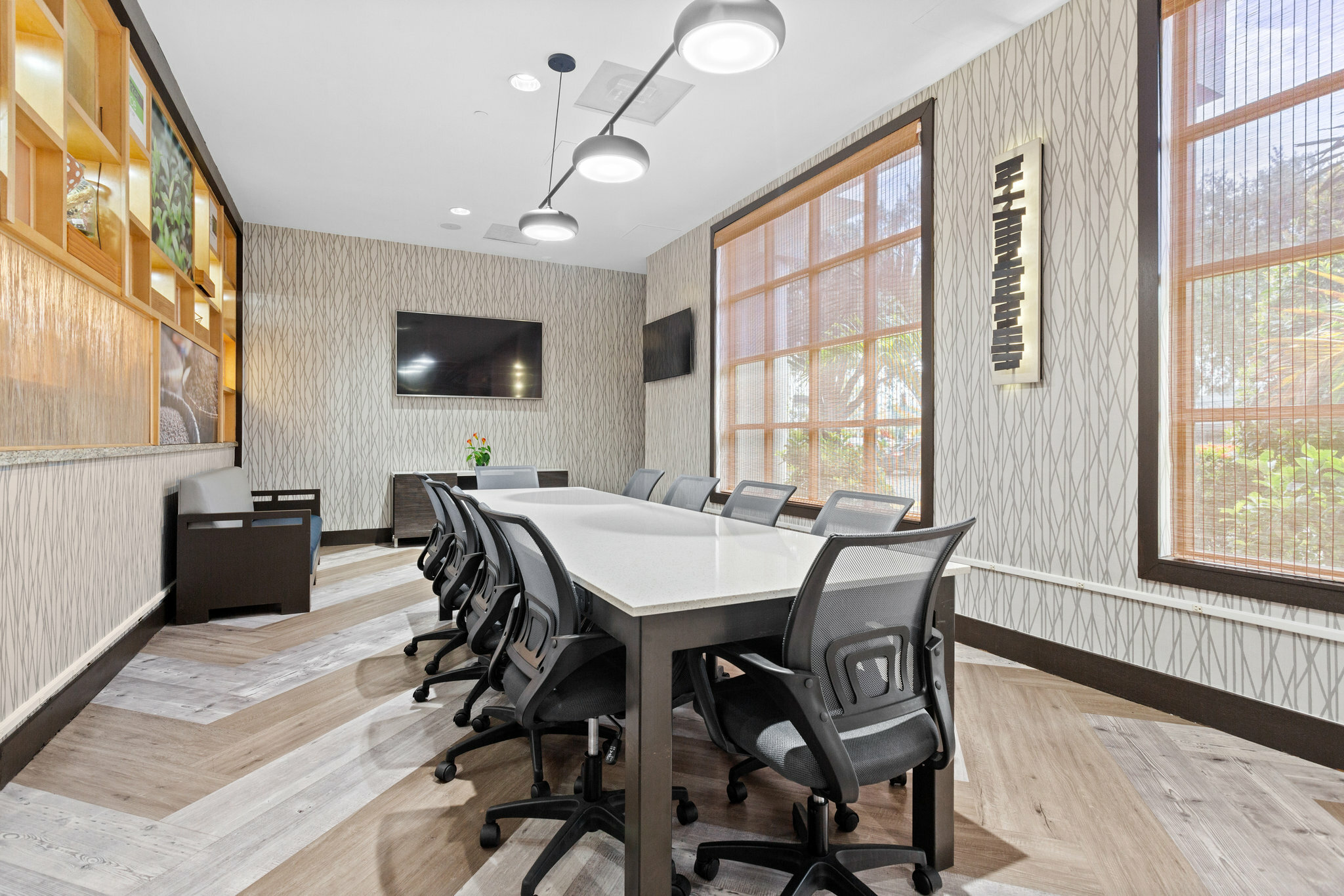 Фото Holiday Inn Tampa Westshore - Airport Area, an Ihg Hotel