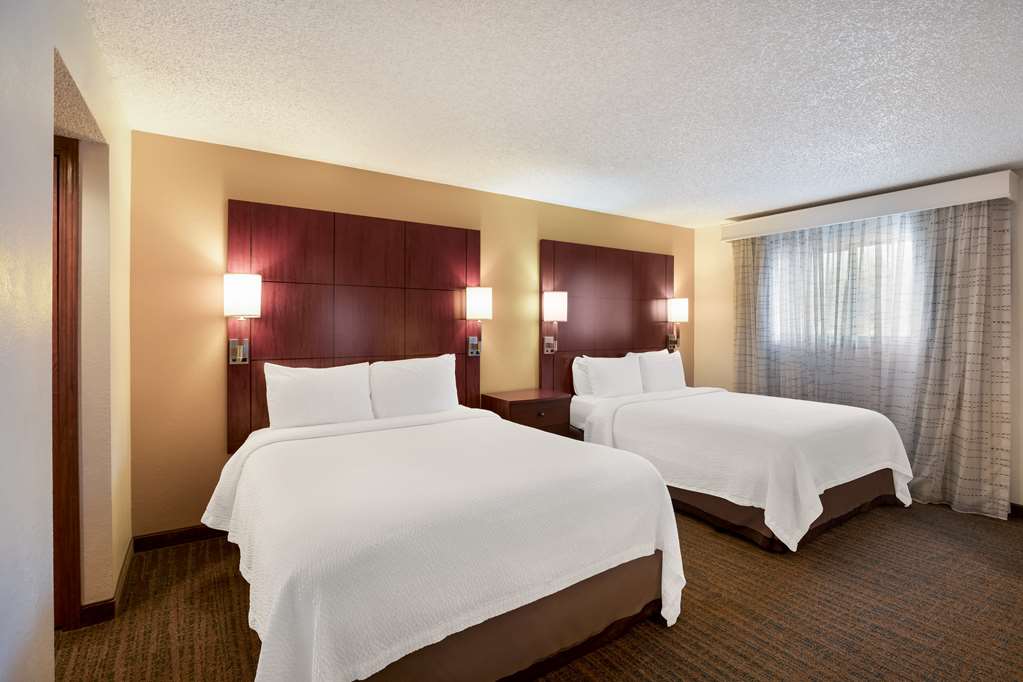 Фото SenS Suites Livermore, SureStay Collection by Best Western
