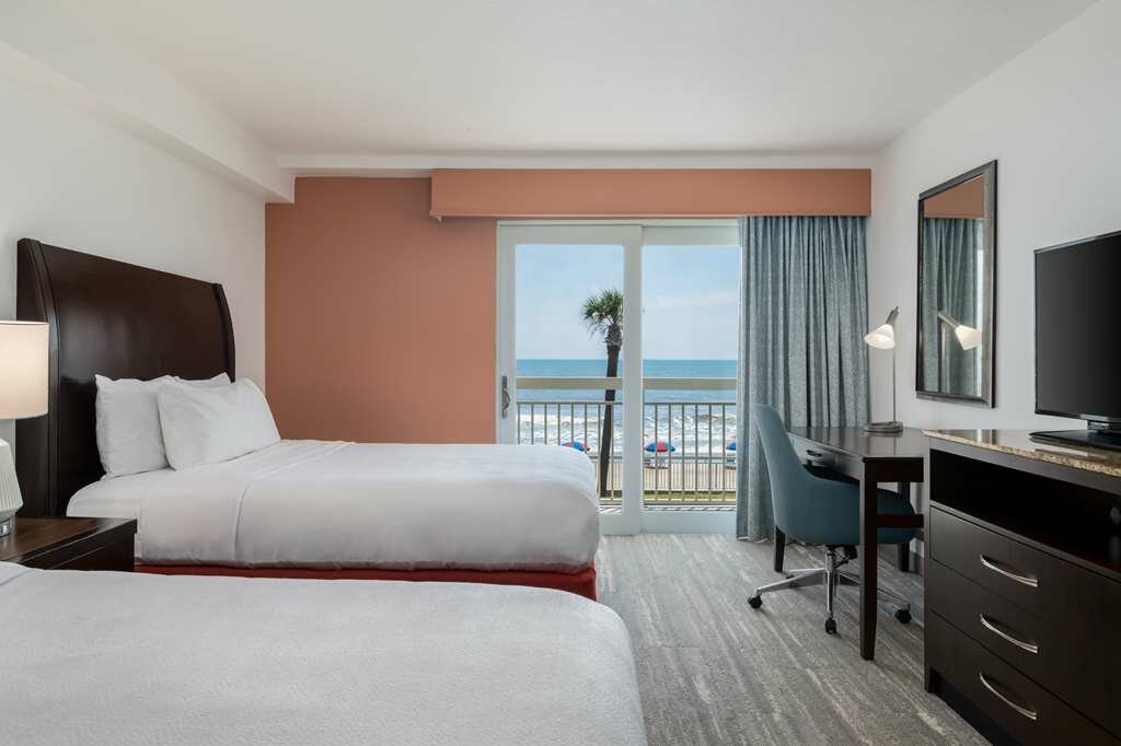 Фото Hilton Garden Inn Daytona Beach Oceanfront