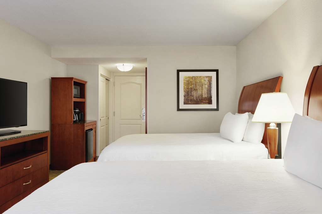 Фото Hilton Garden Inn Shelton