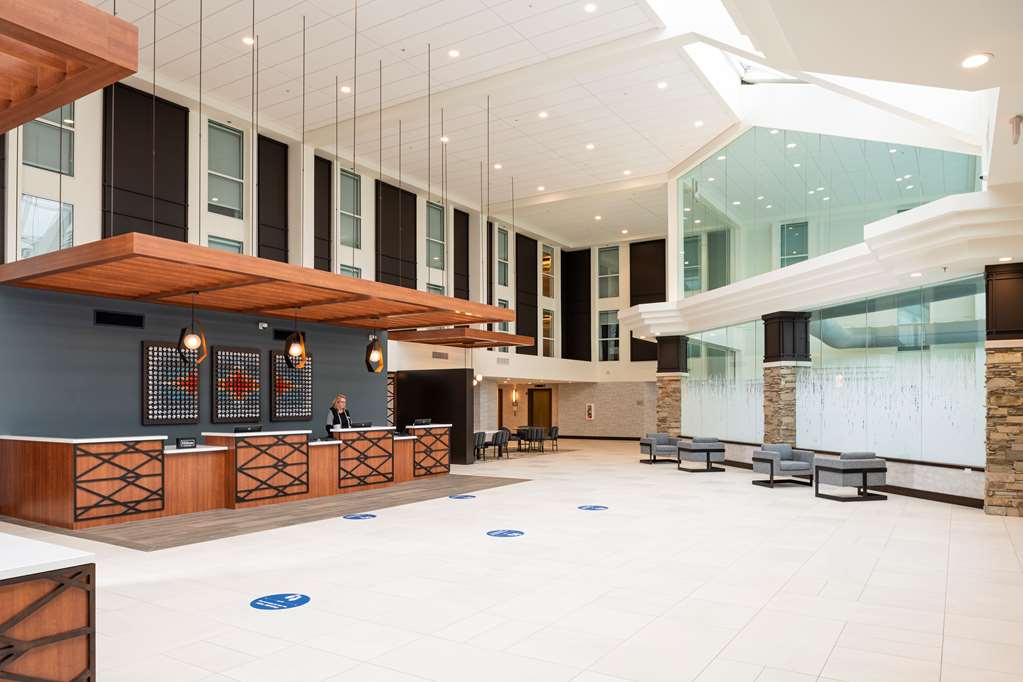 Фото DoubleTree by Hilton Madison East
