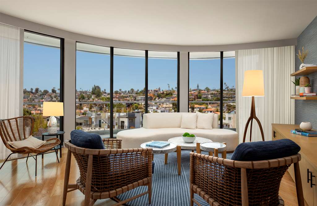 Фото The Monsaraz San Diego, Tapestry Collection by Hilton