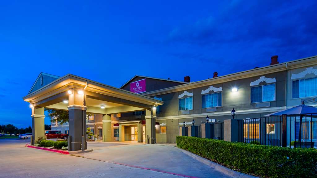 Фото SureStay Plus Hotel by Best Western Mesquite
