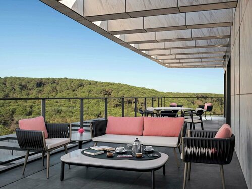 Гостиница Mövenpick Living Istanbul Saklivadi в Эюпсултане
