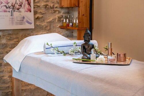 Гостиница La Baronnie Hôtel & Spa в Сен-Мартен-де-Ре
