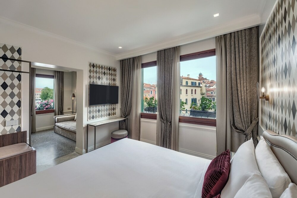 Фото Hotel Arlecchino