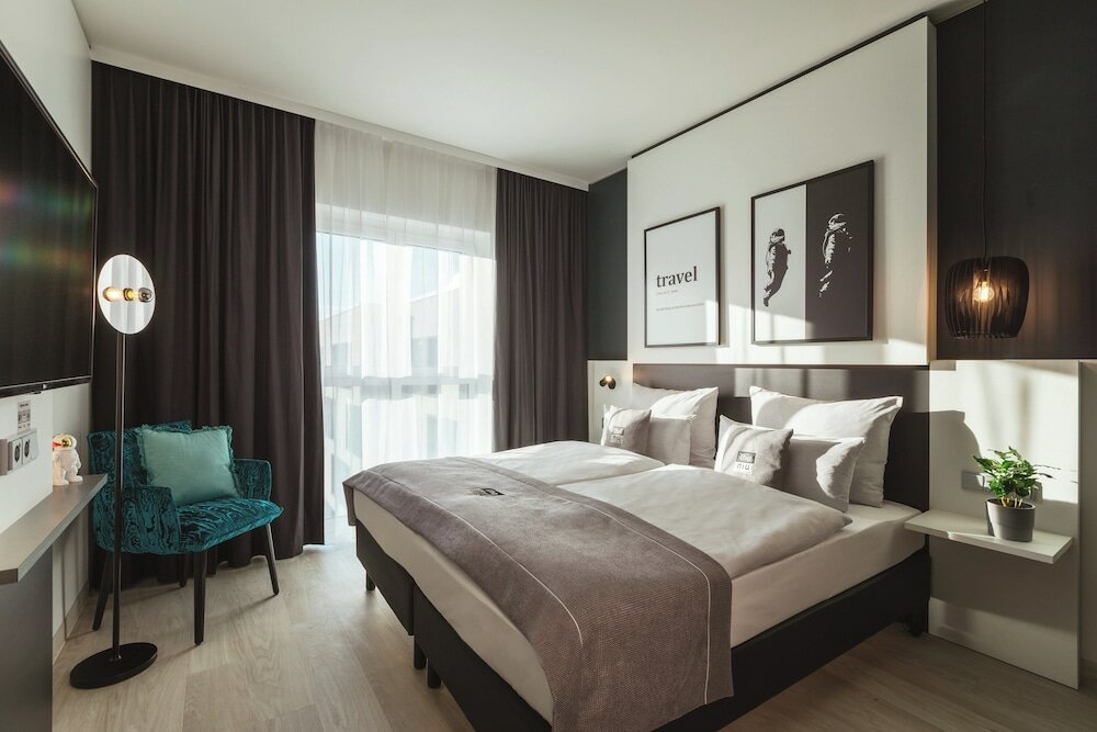 Фото The niu Star